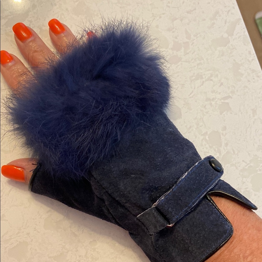Navy Blue Suede and Rabbit Fur-Trimmed Gloves